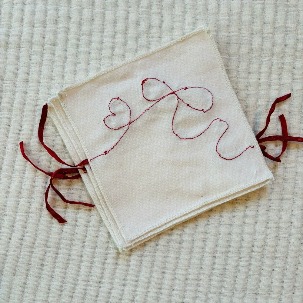 Threshold Ribbon Love Table Runner and Cocktail Napkins Set of 4 White & Red NWT